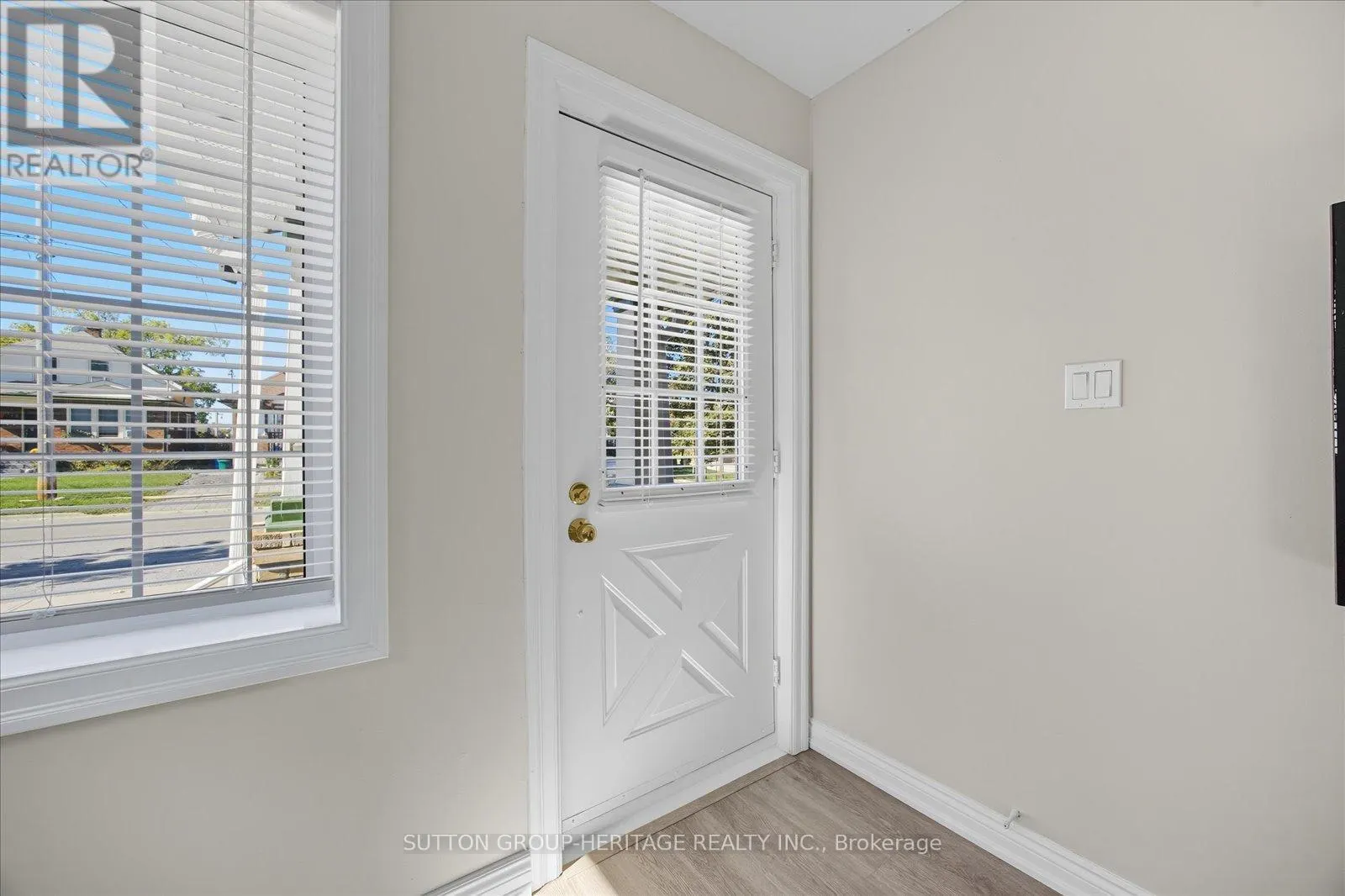 179 OSHAWA BOULEVARD N