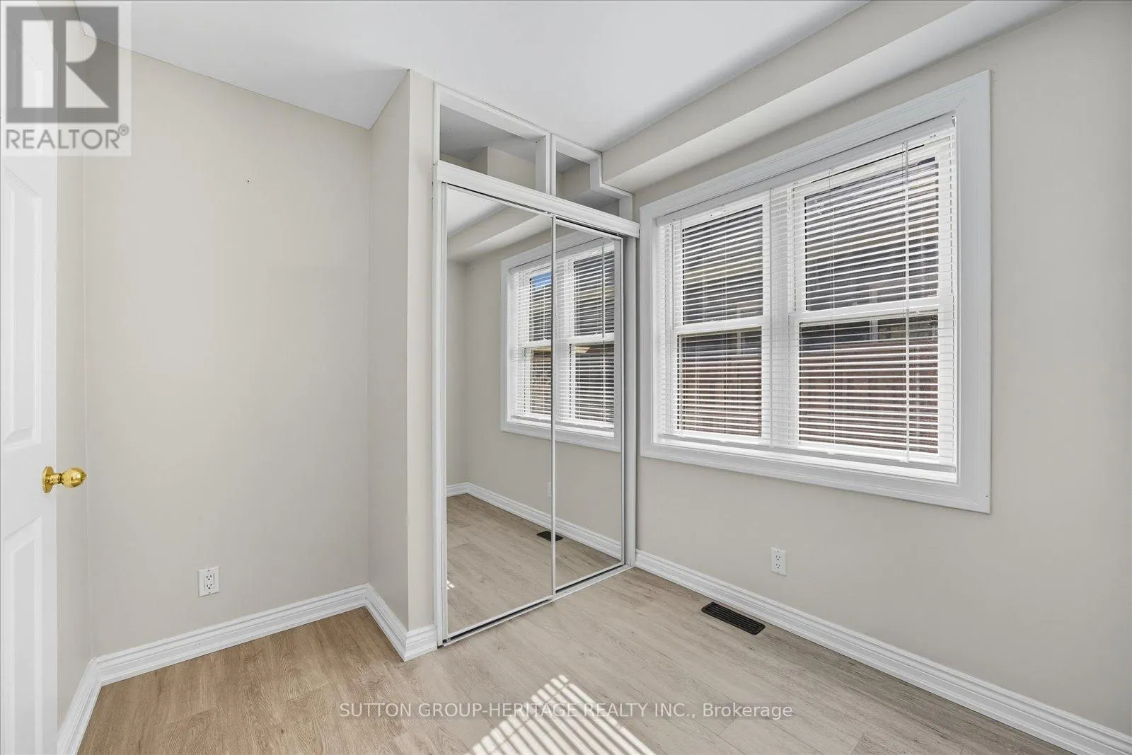 179 OSHAWA BOULEVARD N