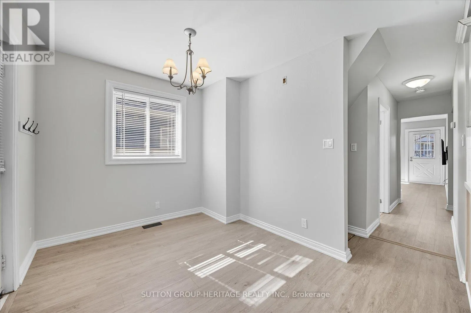 179 OSHAWA BOULEVARD N