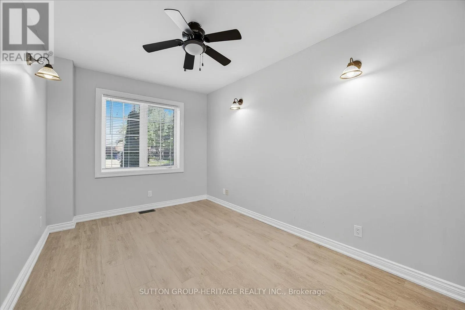 179 OSHAWA BOULEVARD N