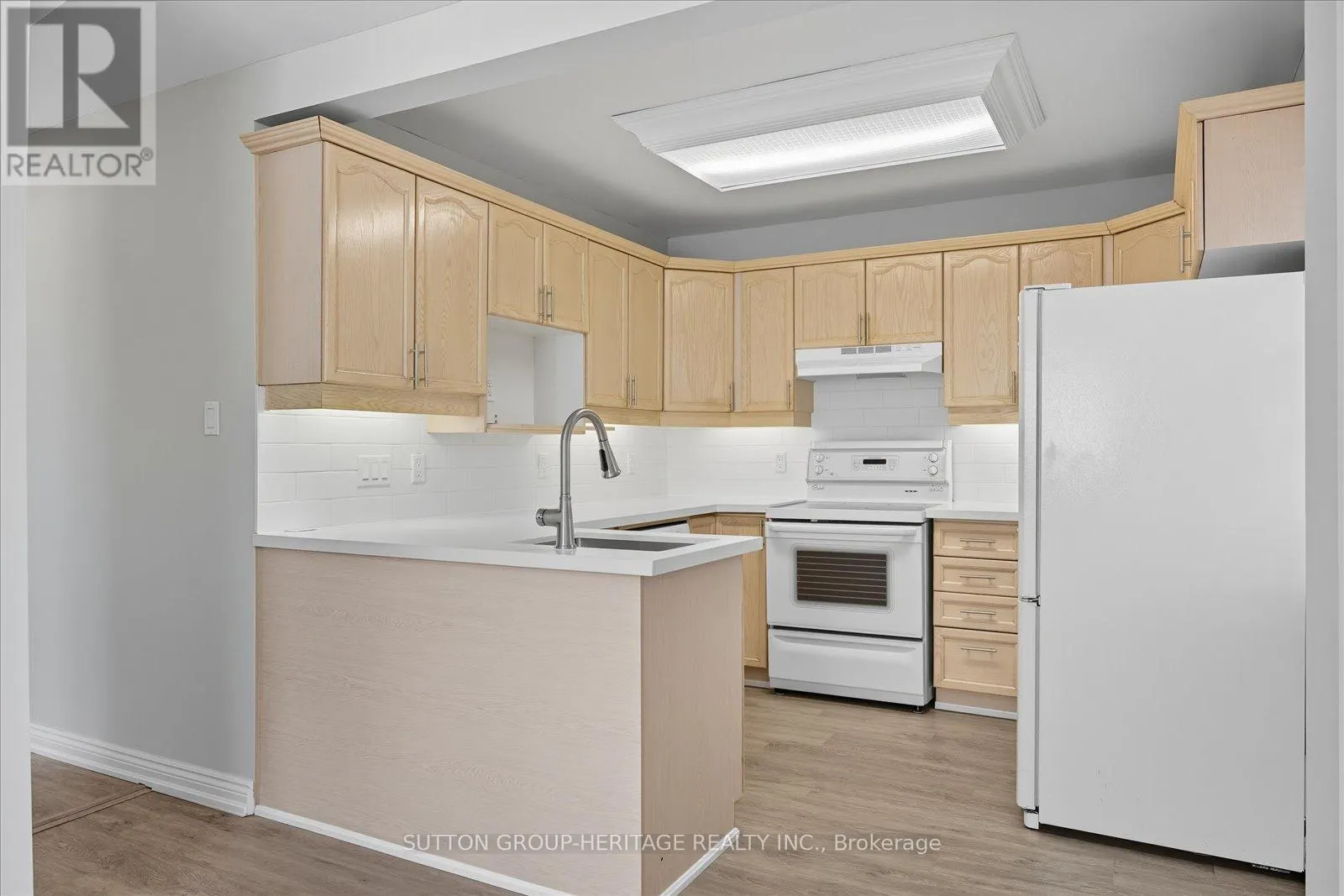 179 OSHAWA BOULEVARD N