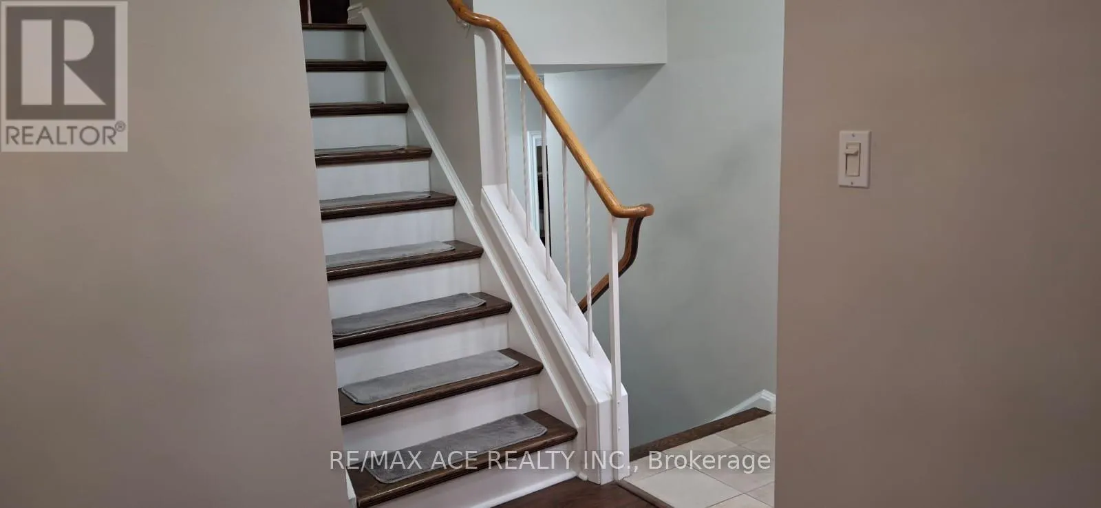 17 JANELLAN TERRACE