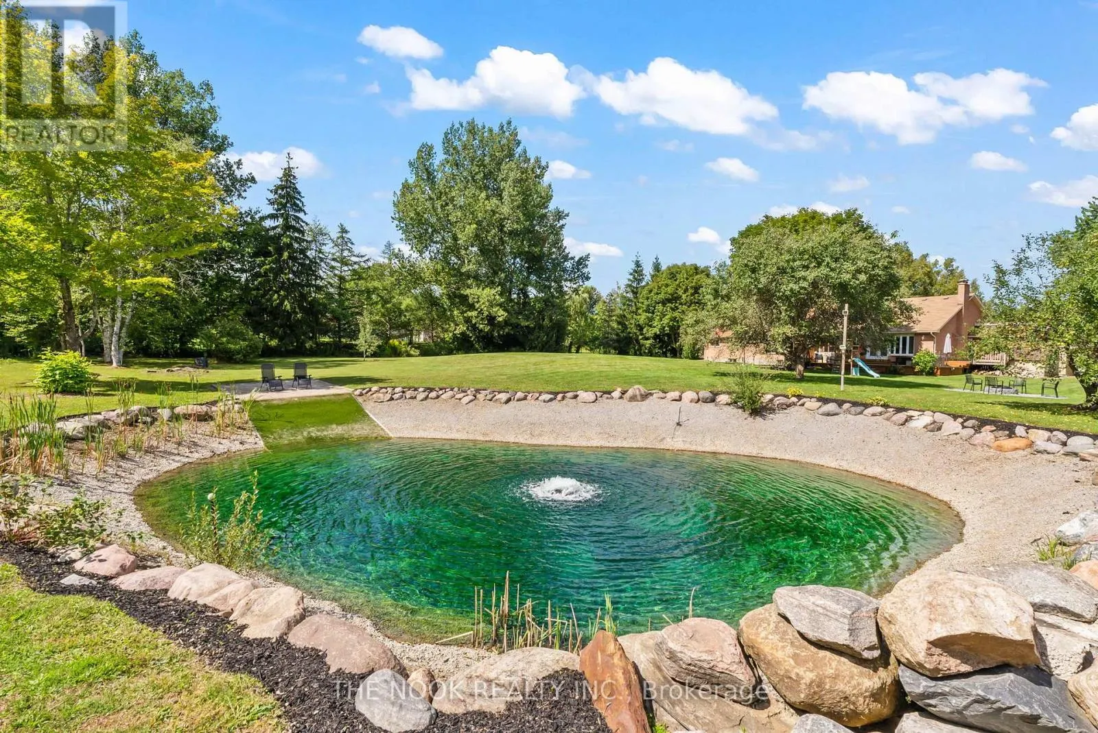 10 STONE SOUND DRIVE