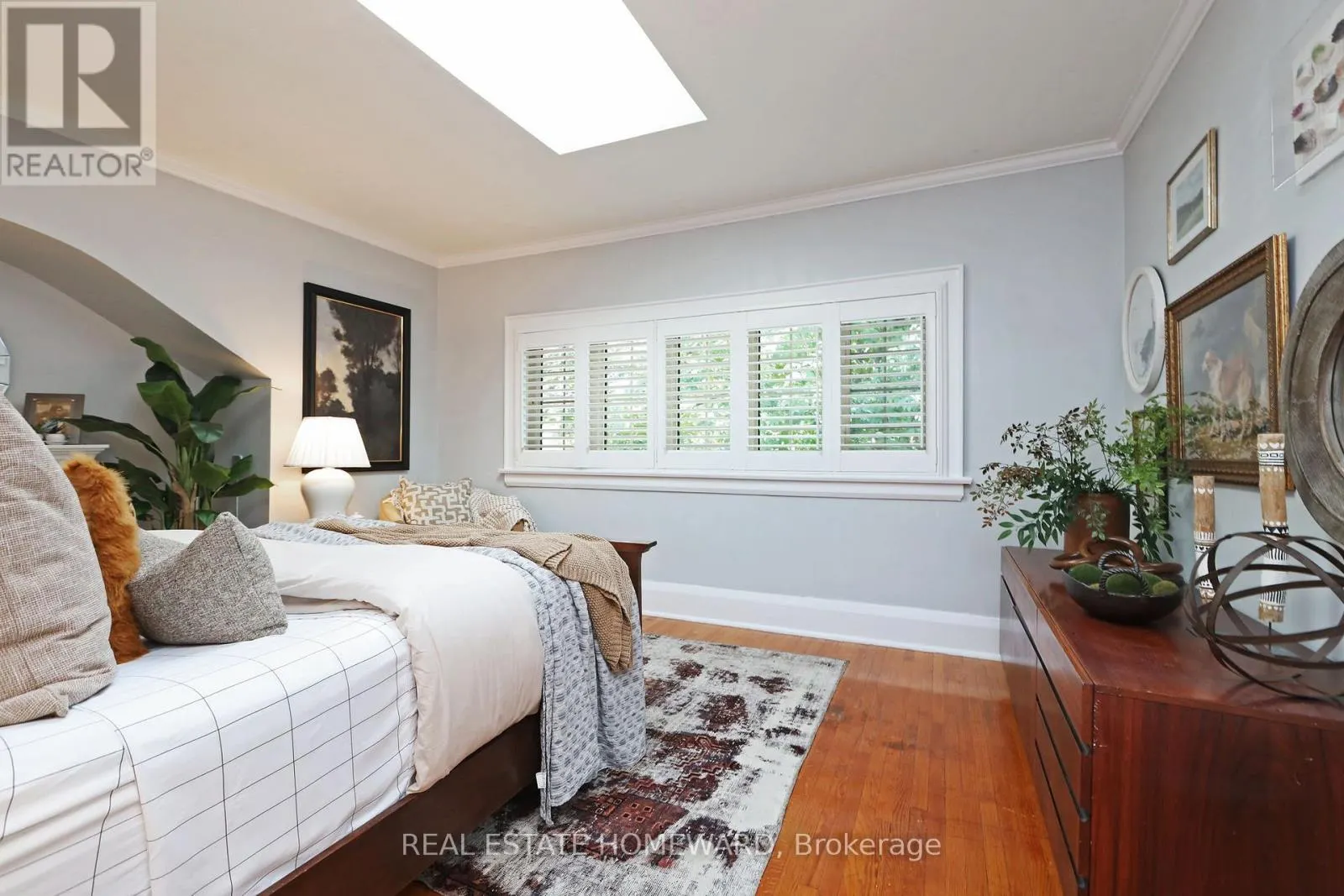 7 BINGHAM AVENUE