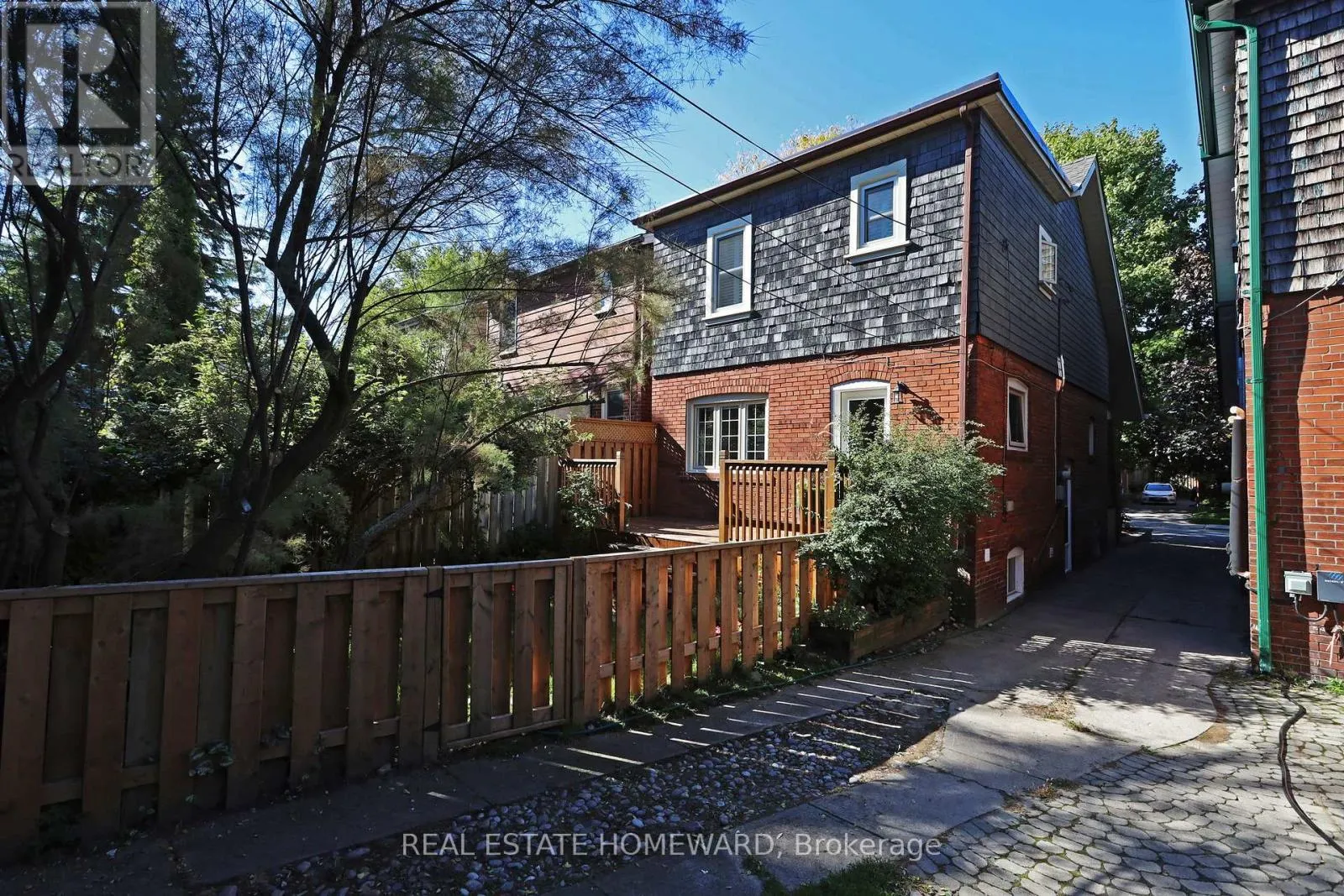 7 BINGHAM AVENUE