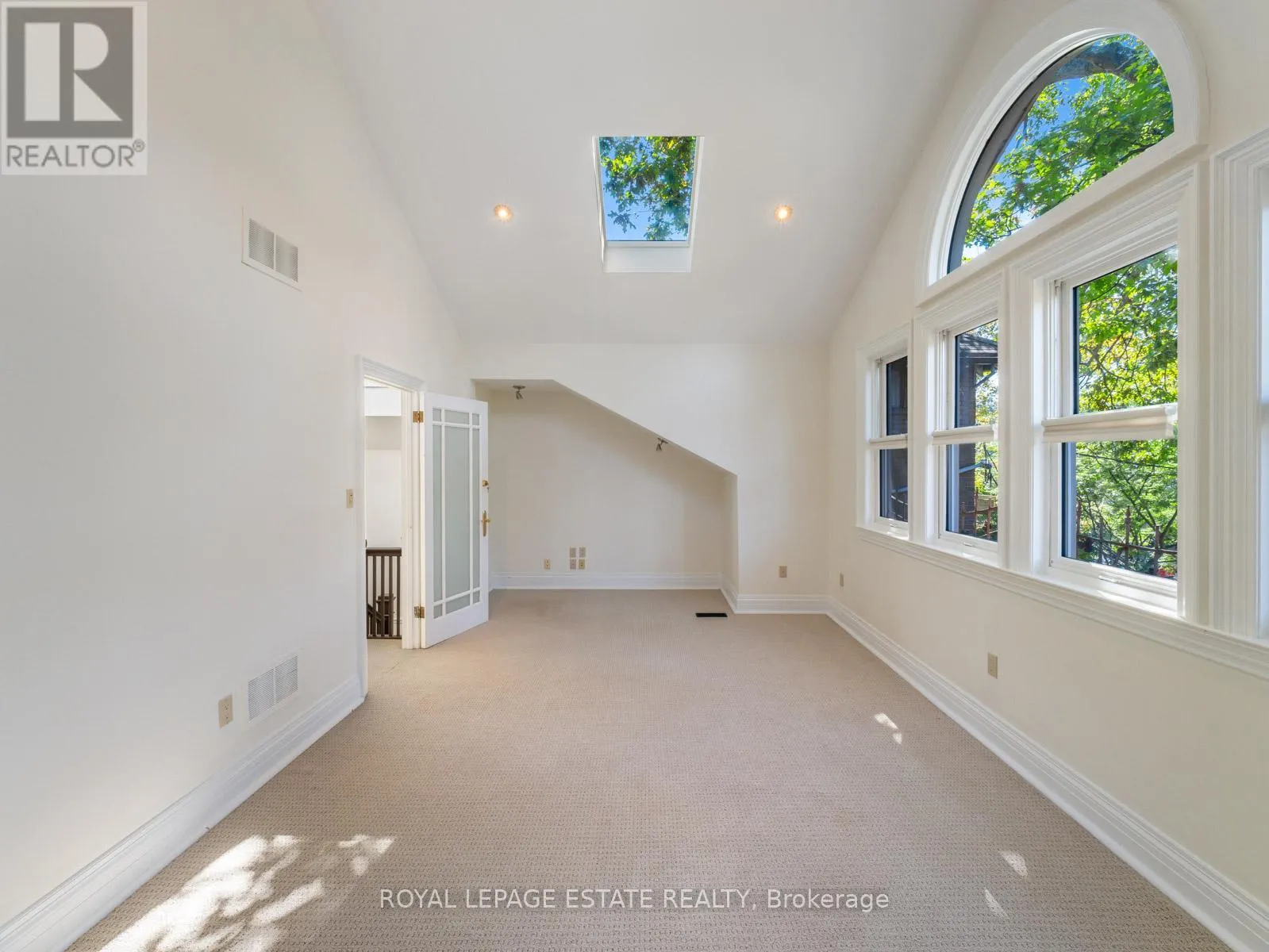 17 BALSAM AVENUE