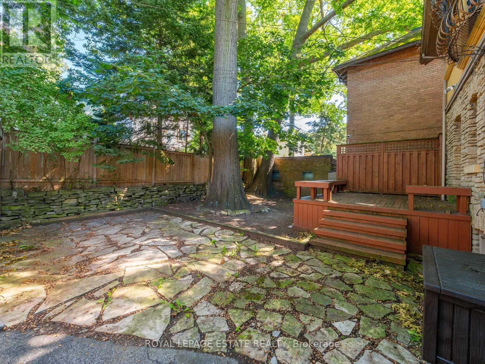 17 BALSAM AVENUE