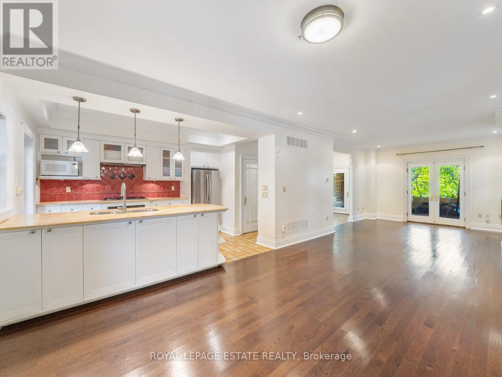 17 BALSAM AVENUE
