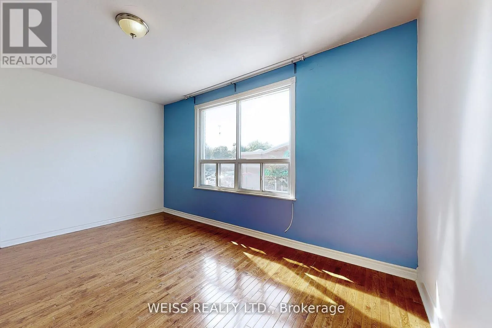 UPPER - 2468 DANFORTH AVENUE