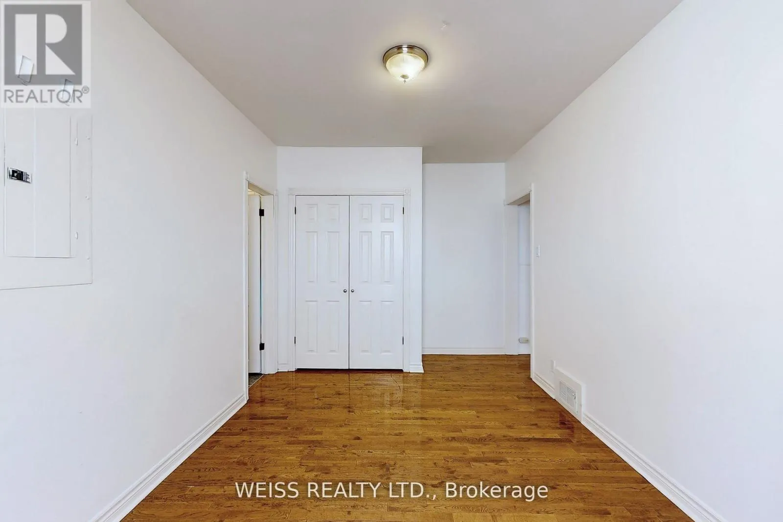 UPPER - 2468 DANFORTH AVENUE