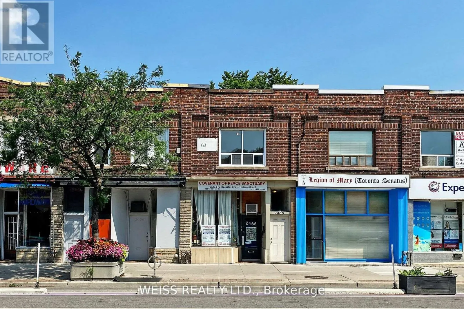 UPPER - 2468 DANFORTH AVENUE