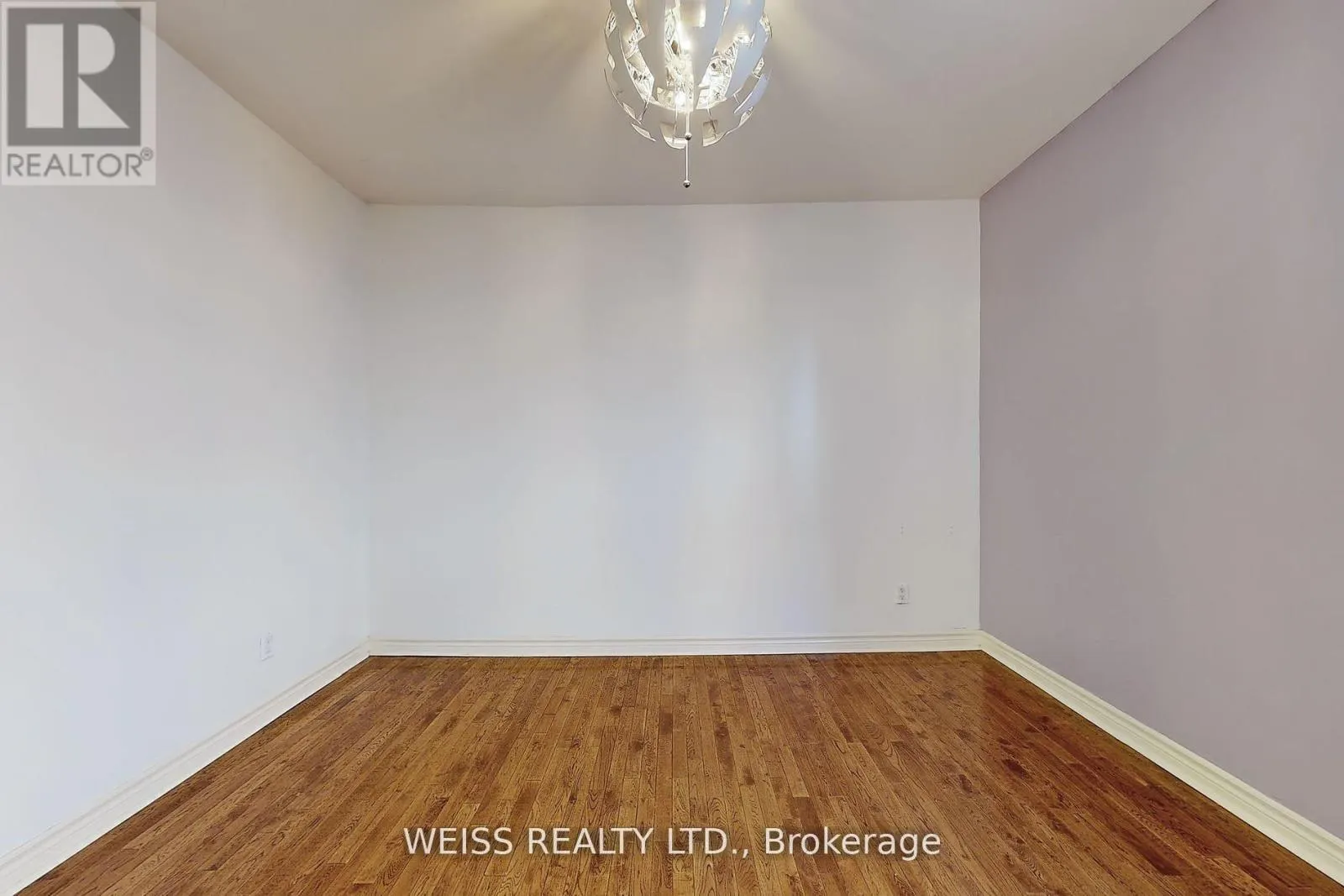 UPPER - 2468 DANFORTH AVENUE
