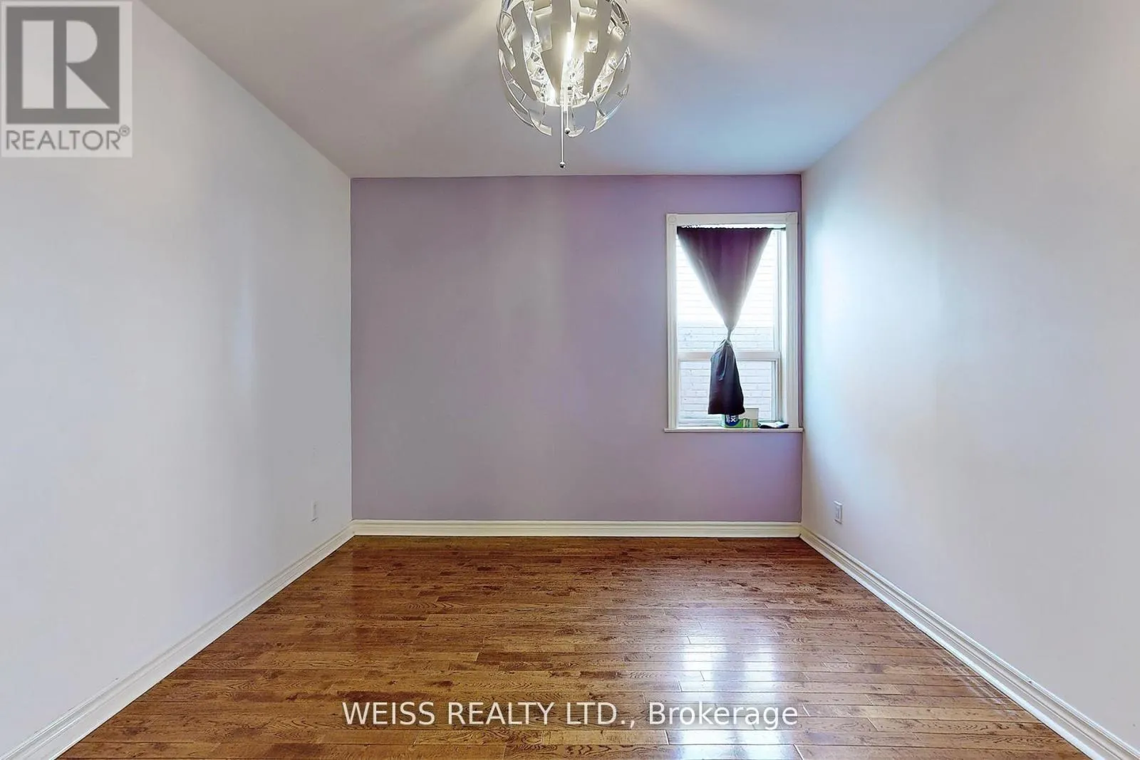 UPPER - 2468 DANFORTH AVENUE