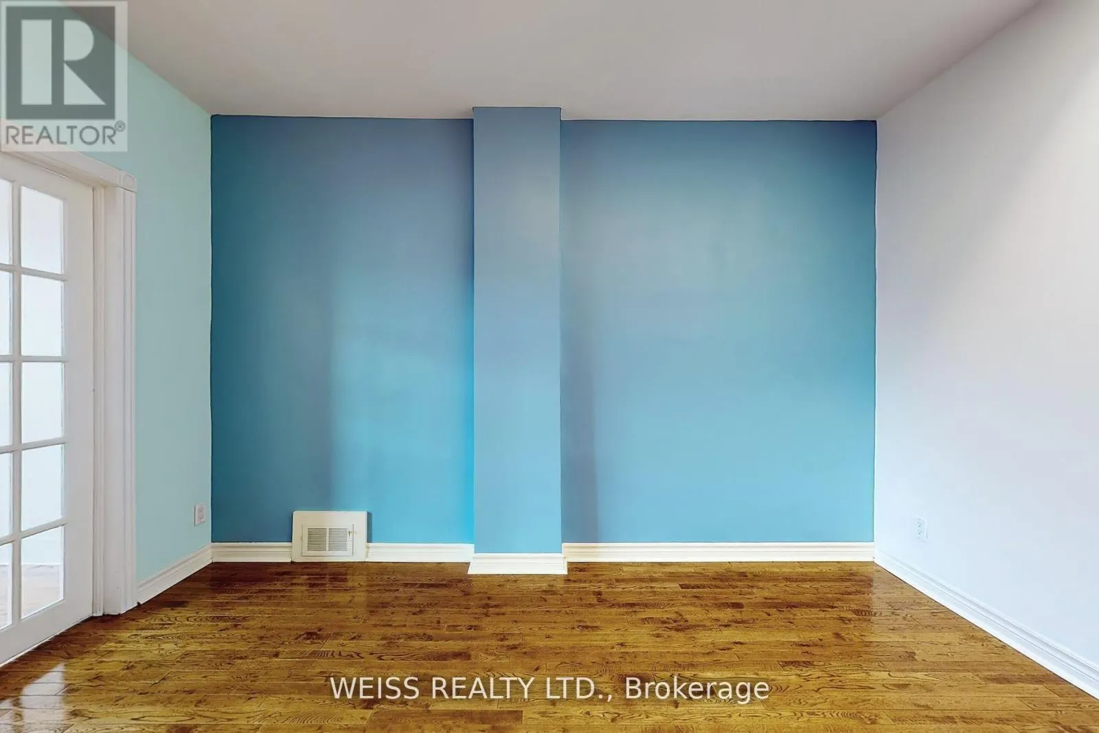 UPPER - 2468 DANFORTH AVENUE