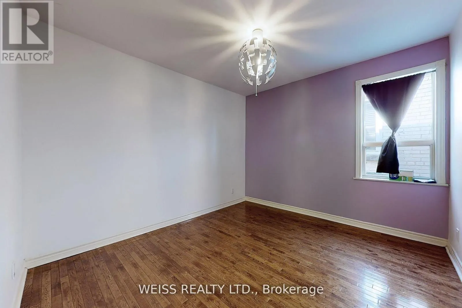 UPPER - 2468 DANFORTH AVENUE
