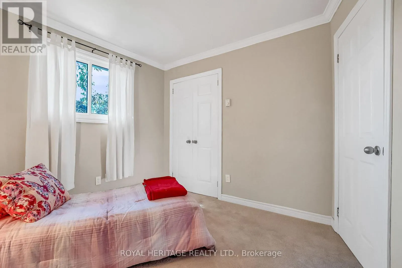 1312 VALLEY DRIVE