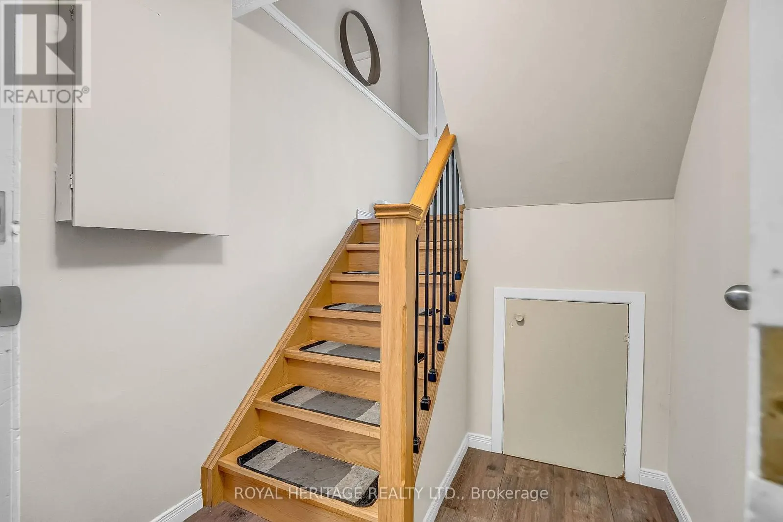 1312 VALLEY DRIVE