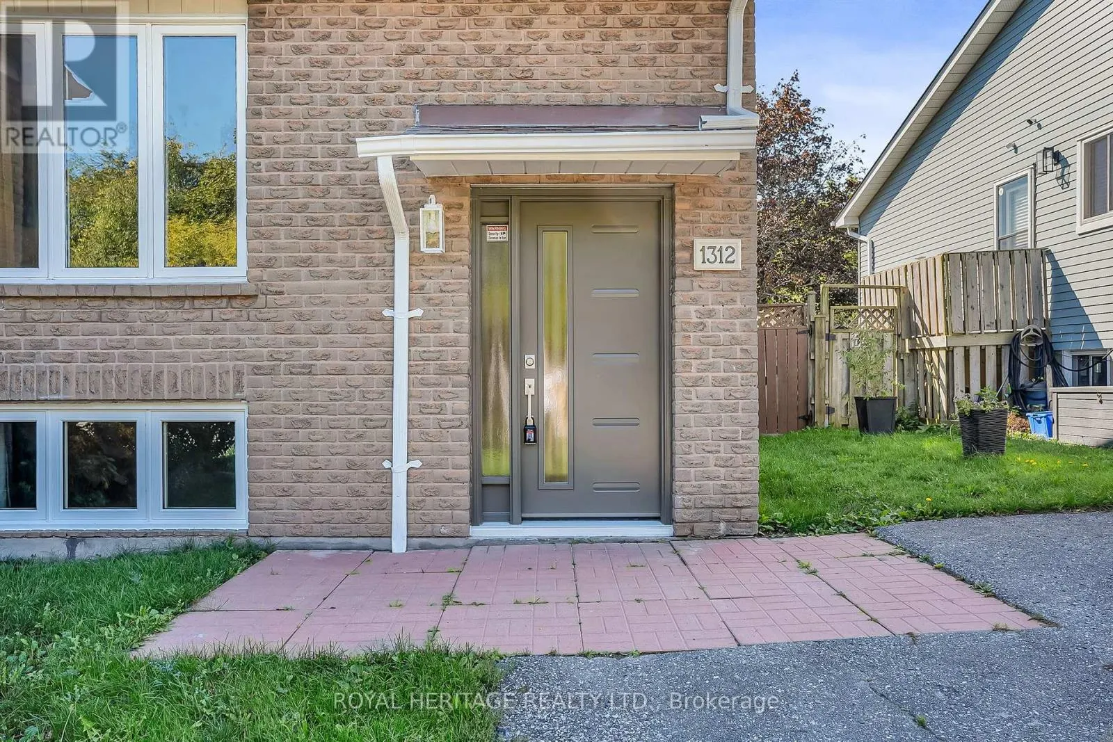 1312 VALLEY DRIVE