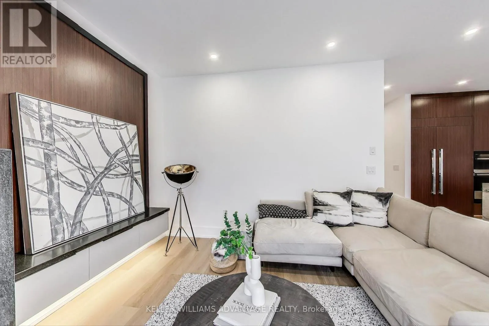 36 DORIS DRIVE