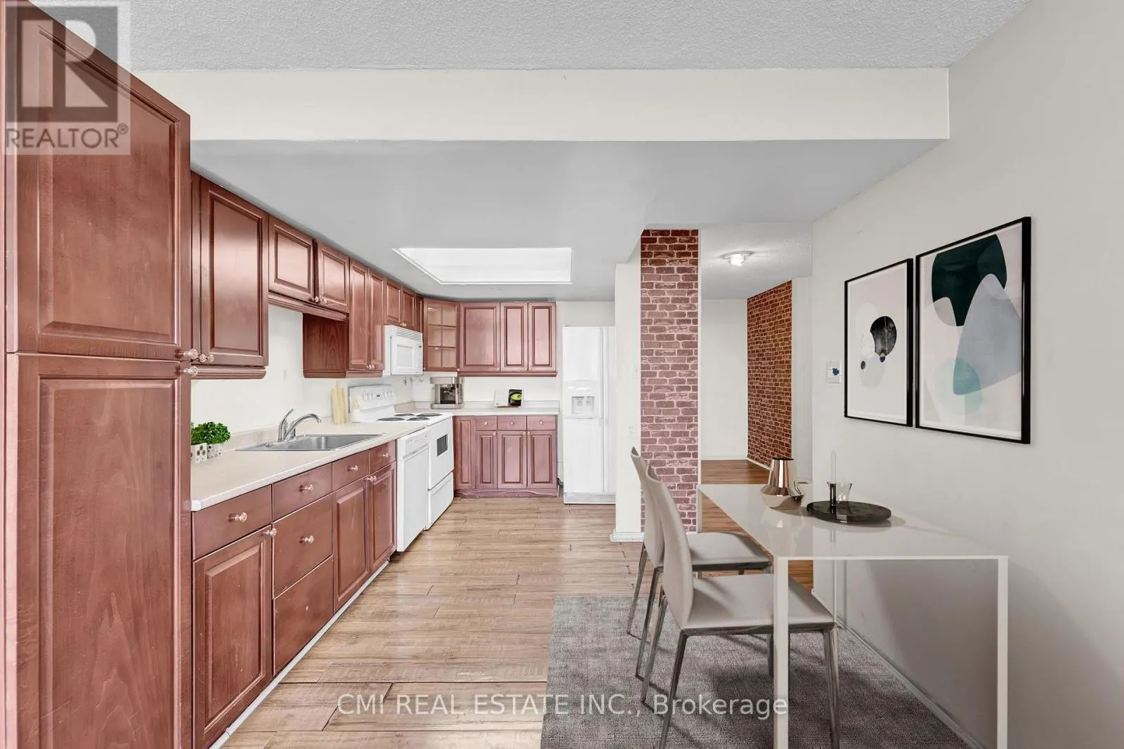1510 - 2466 EGLINTON AVENUE E