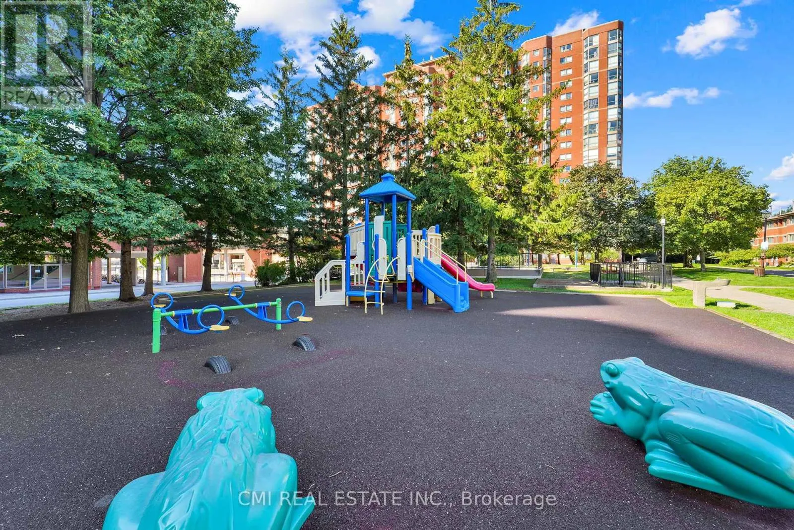 1510 - 2466 EGLINTON AVENUE E