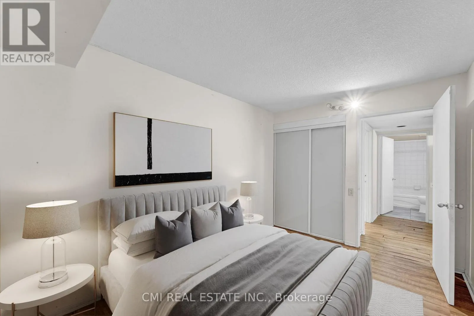 1510 - 2466 EGLINTON AVENUE E