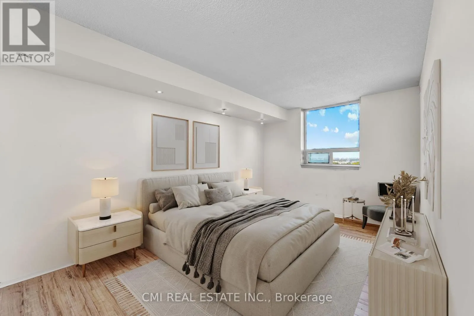 1510 - 2466 EGLINTON AVENUE E