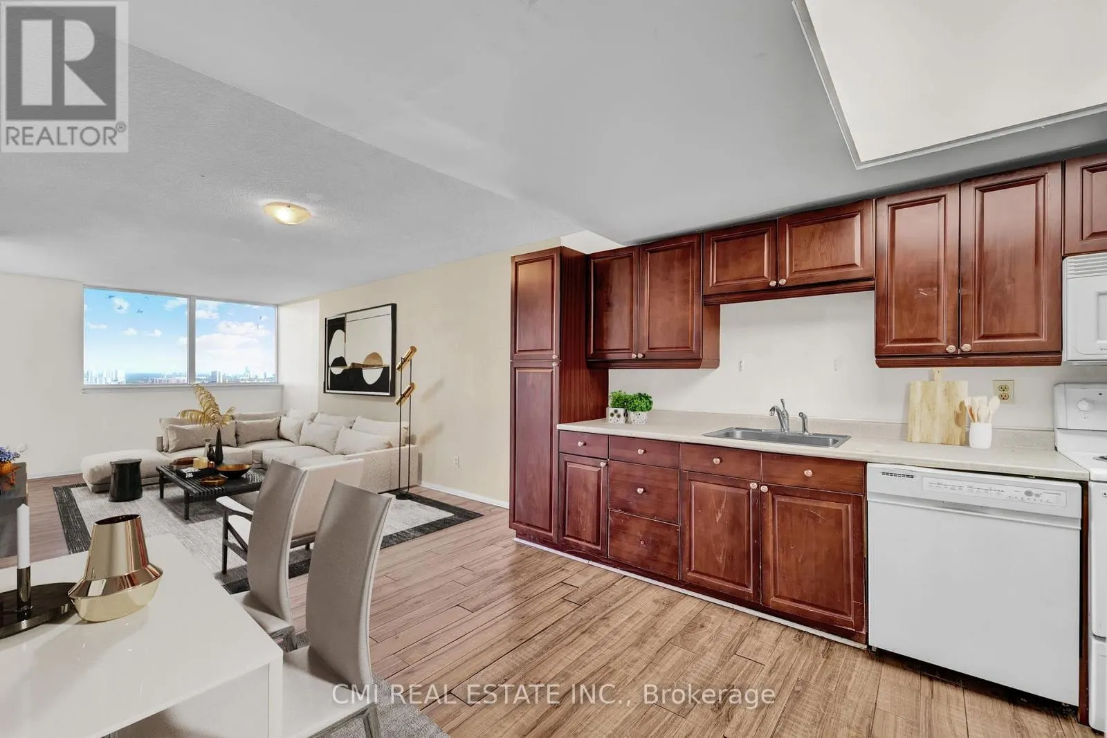 1510 - 2466 EGLINTON AVENUE E