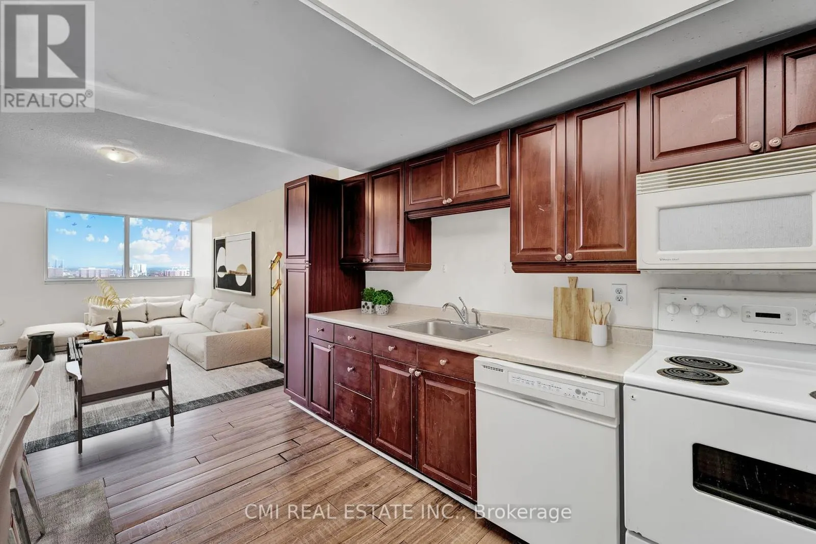 1510 - 2466 EGLINTON AVENUE E