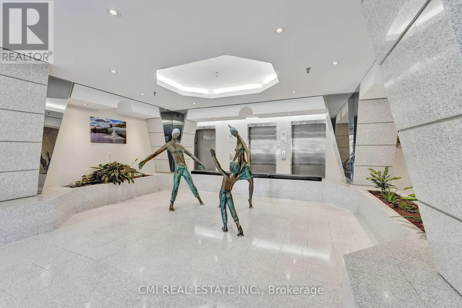 1510 - 2466 EGLINTON AVENUE E