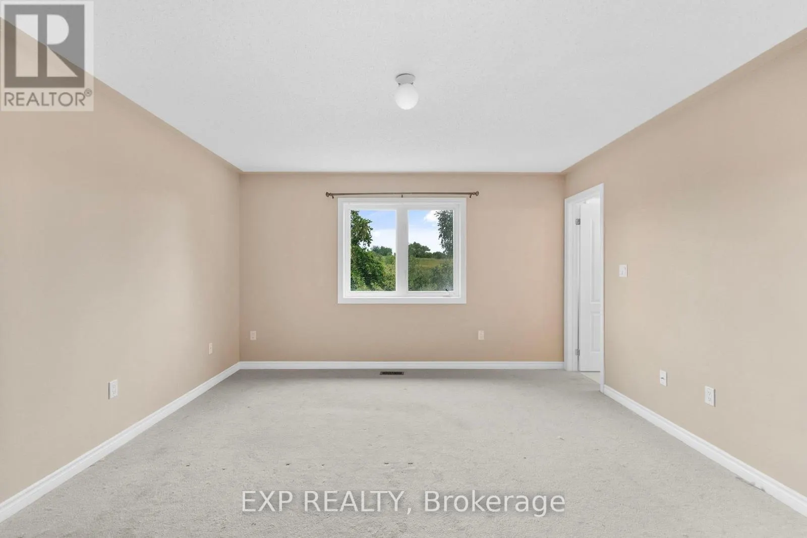 19 - 715 GRANDVIEW STREET N