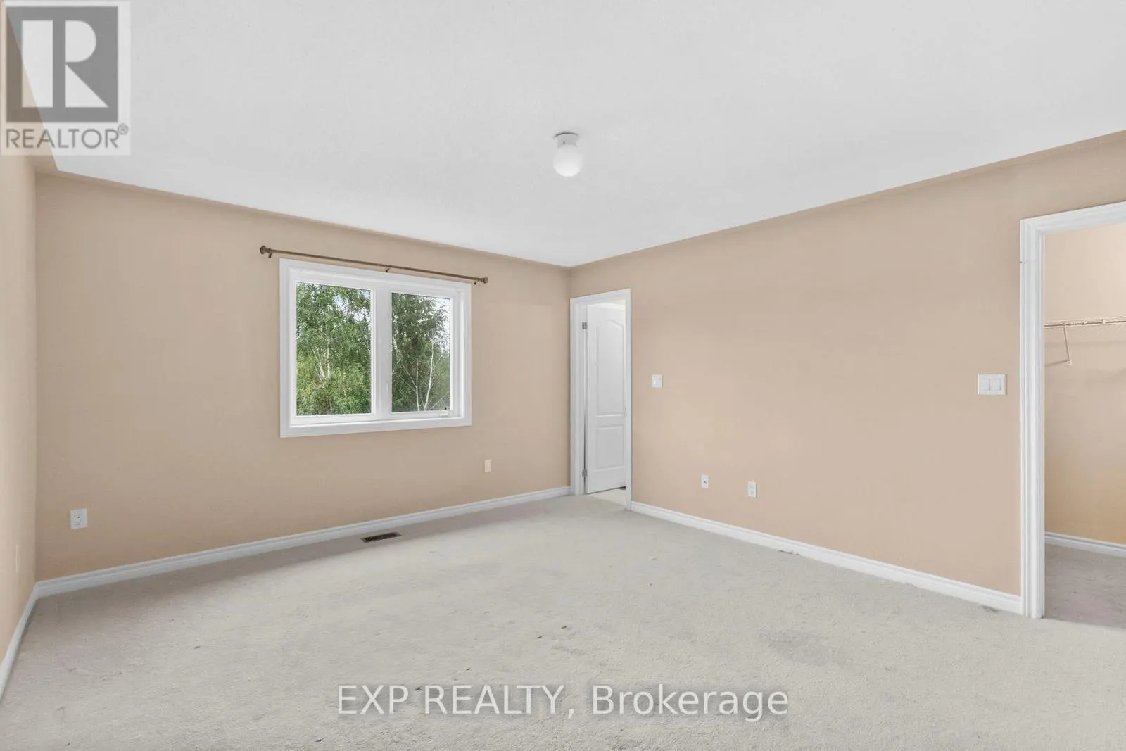 19 - 715 GRANDVIEW STREET N