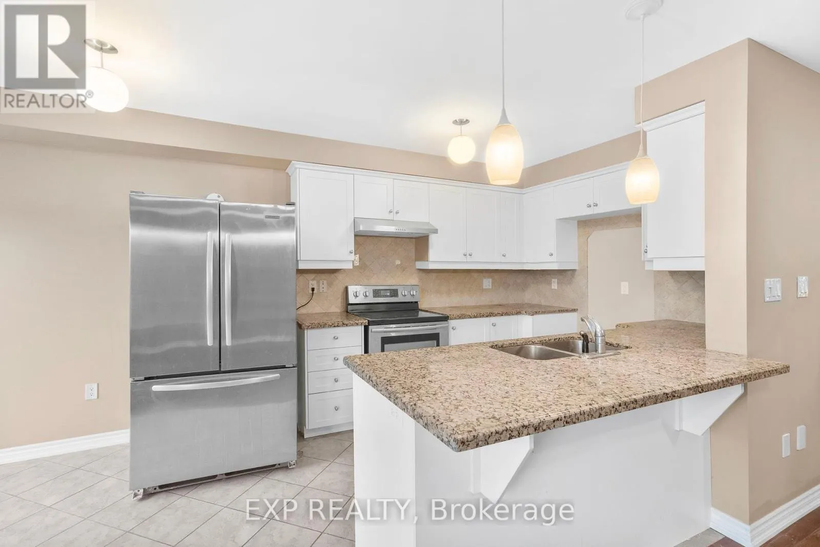 19 - 715 GRANDVIEW STREET N