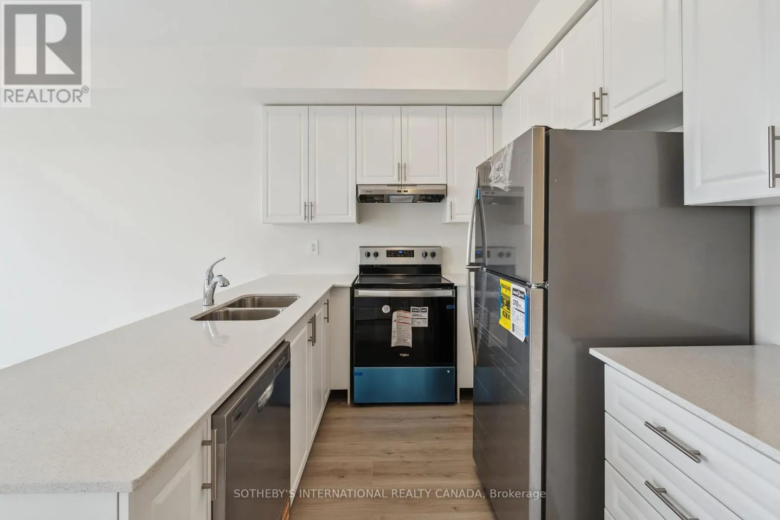 204 - 1695 DERSAN STREET