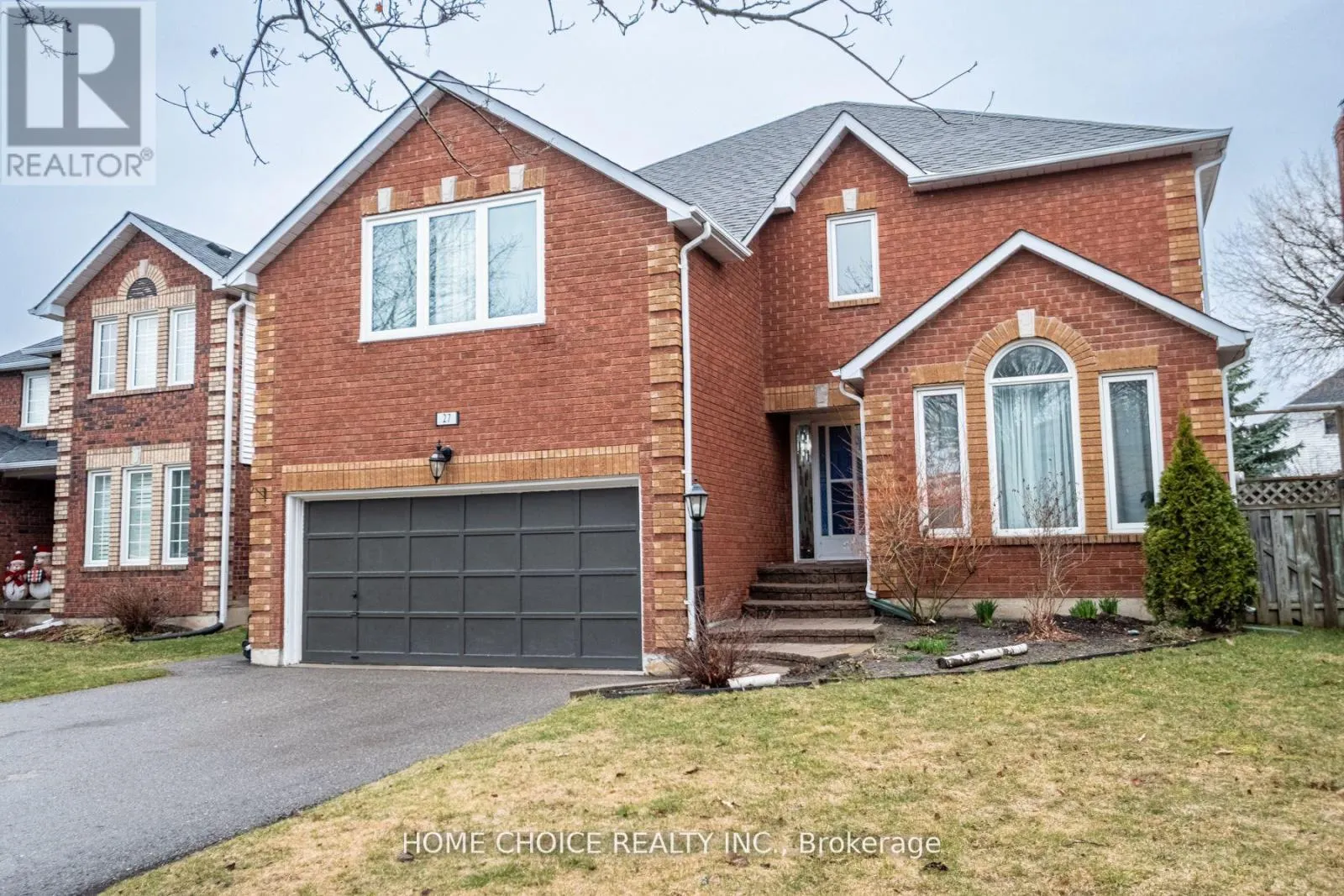 27 DONCASTER CRESCENT