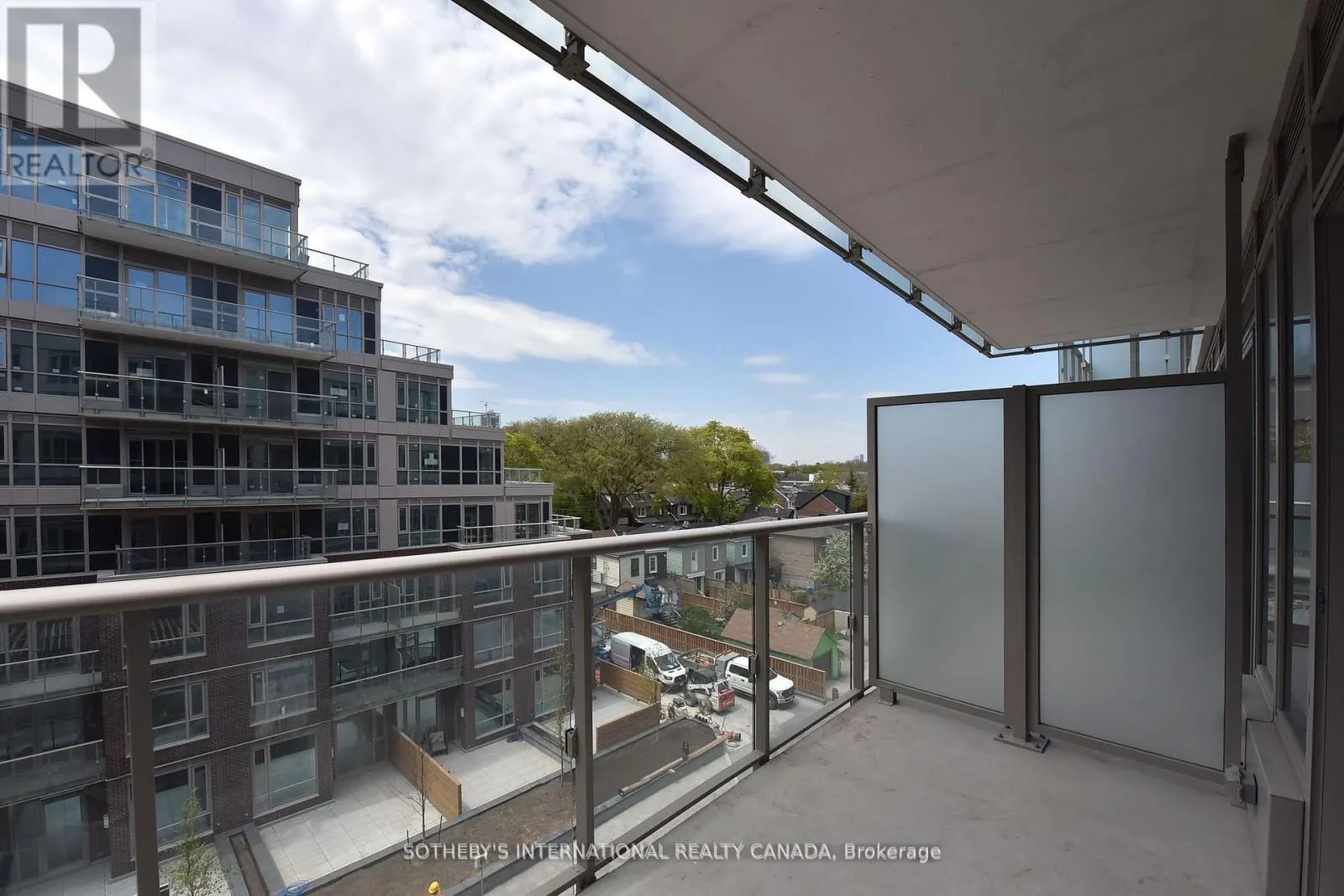 526 - 150 LOGAN AVENUE