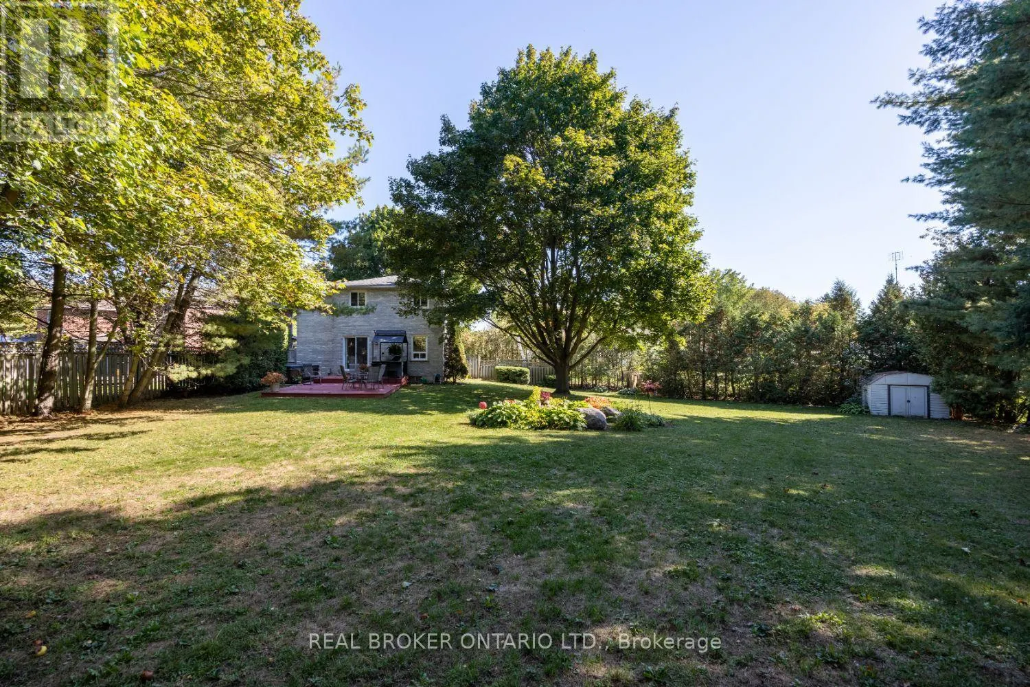 6 ANDREW COURT