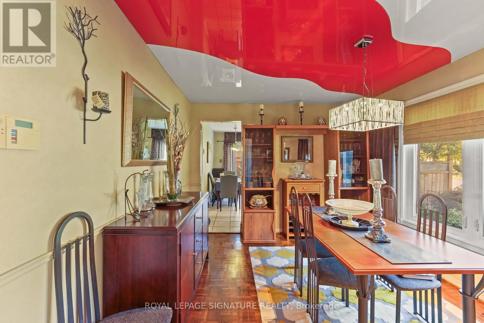 1556 AMBERLEA ROAD