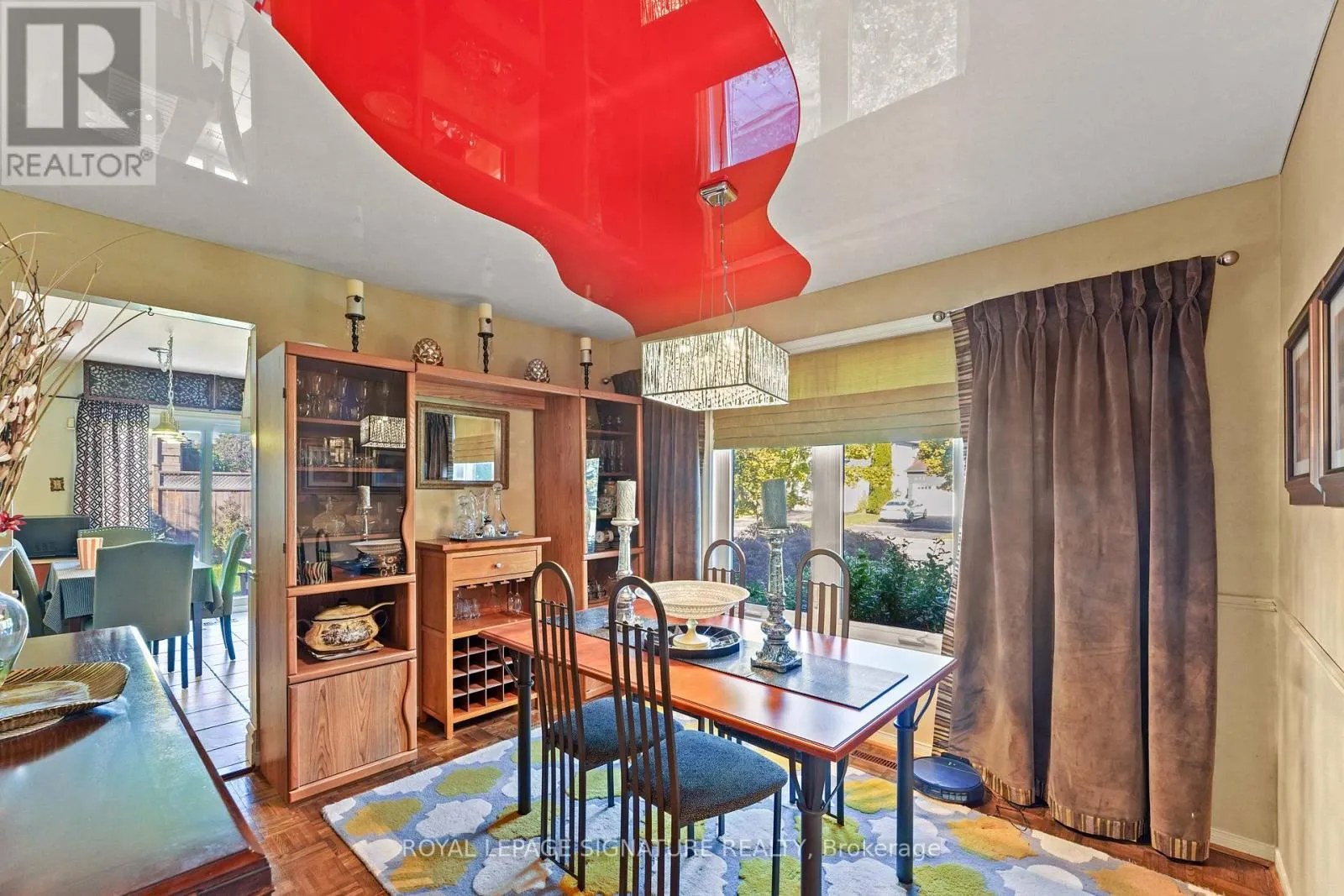 1556 AMBERLEA ROAD
