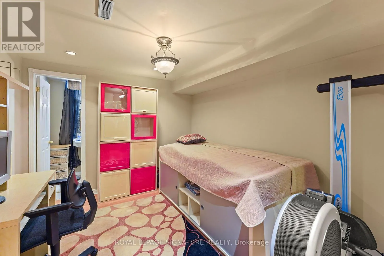 1556 AMBERLEA ROAD