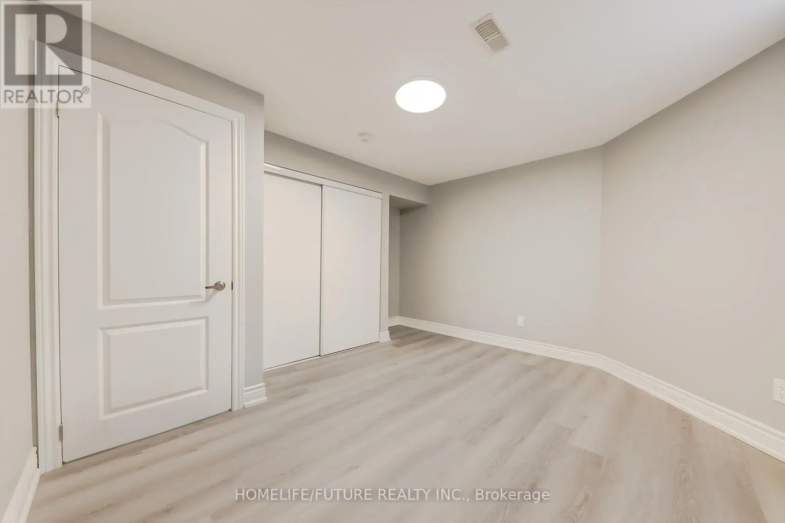 BSMT - 2BR - 2394 SOUTHCOTT ROAD