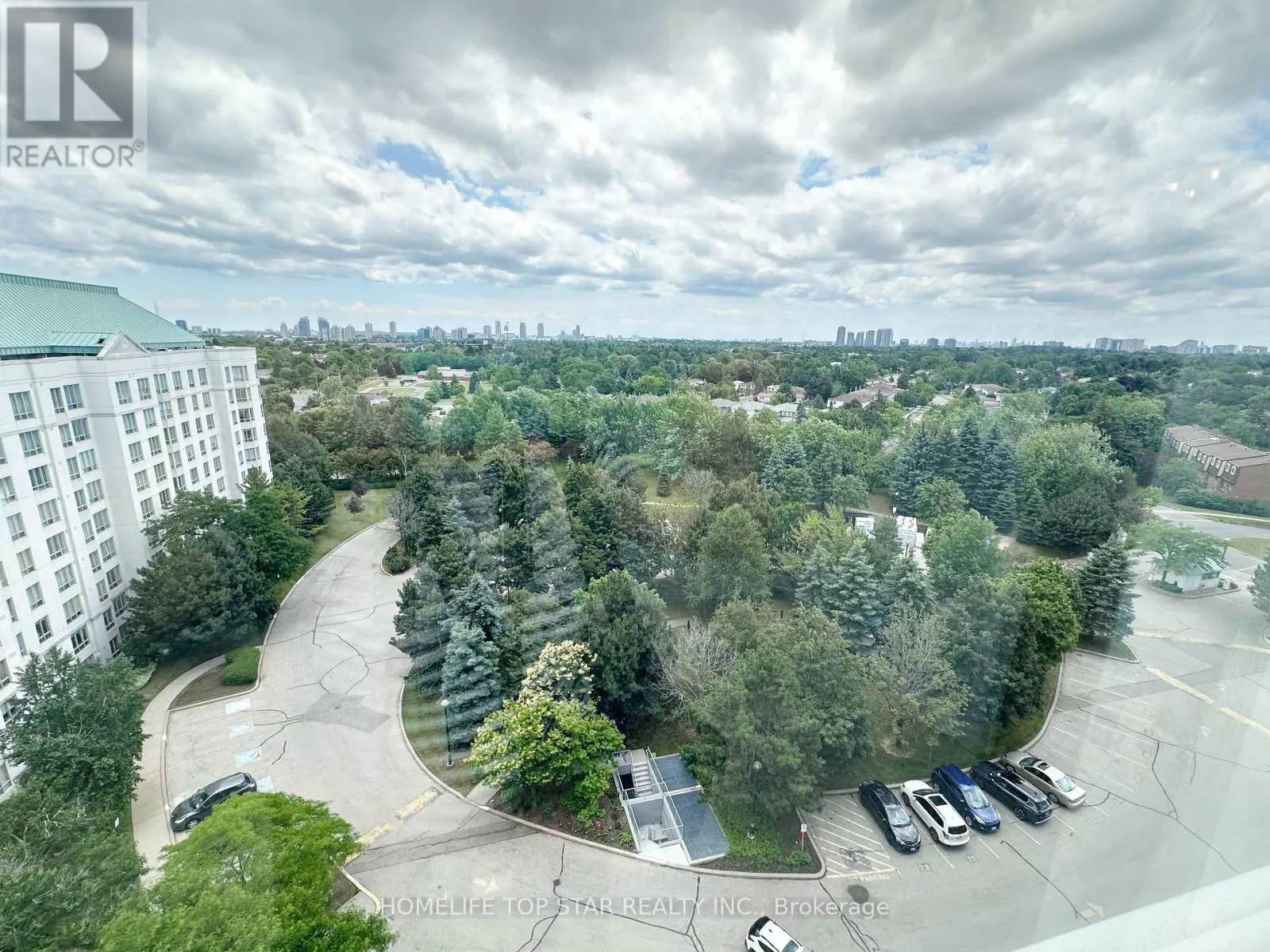 1211 - 5001 FINCH AVENUE E