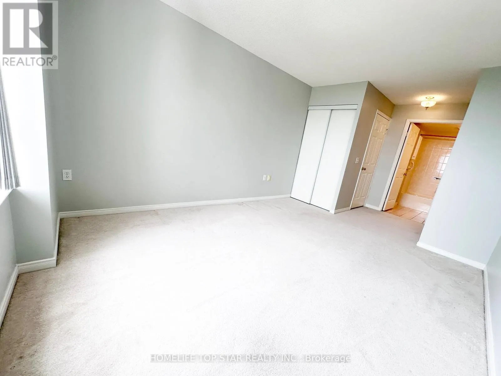 1211 - 5001 FINCH AVENUE E