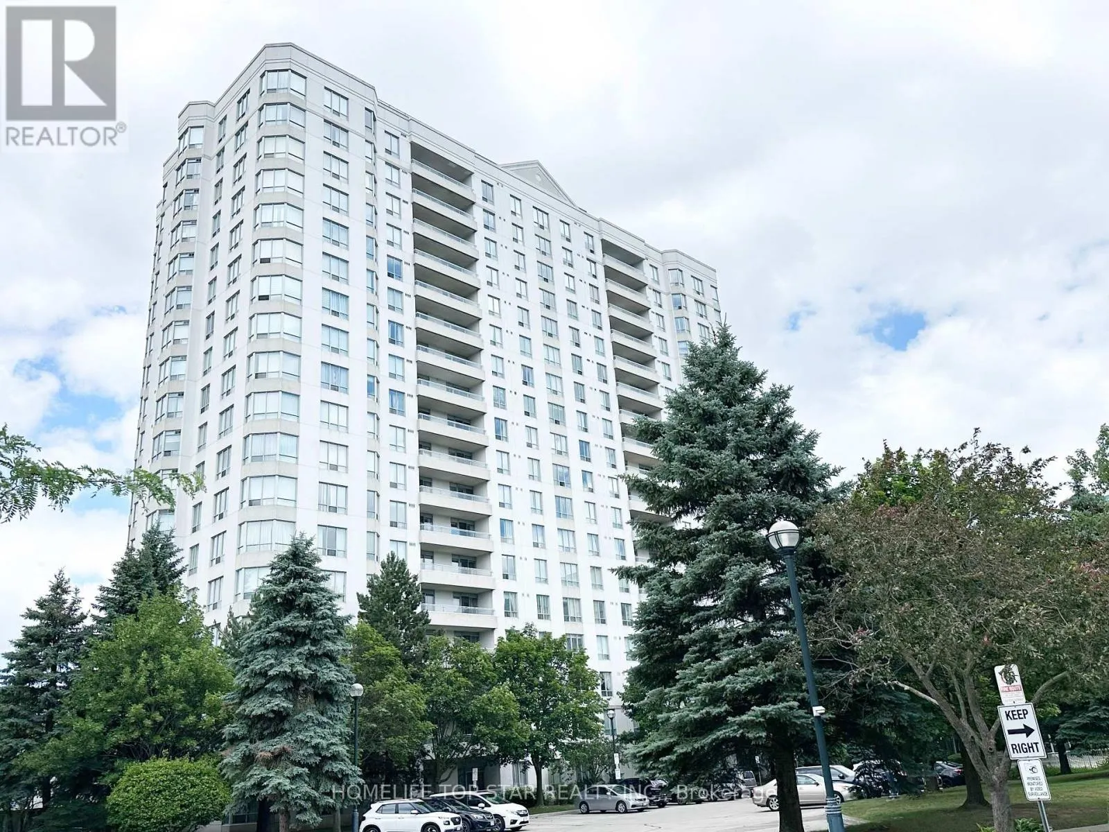 1211 - 5001 FINCH AVENUE E