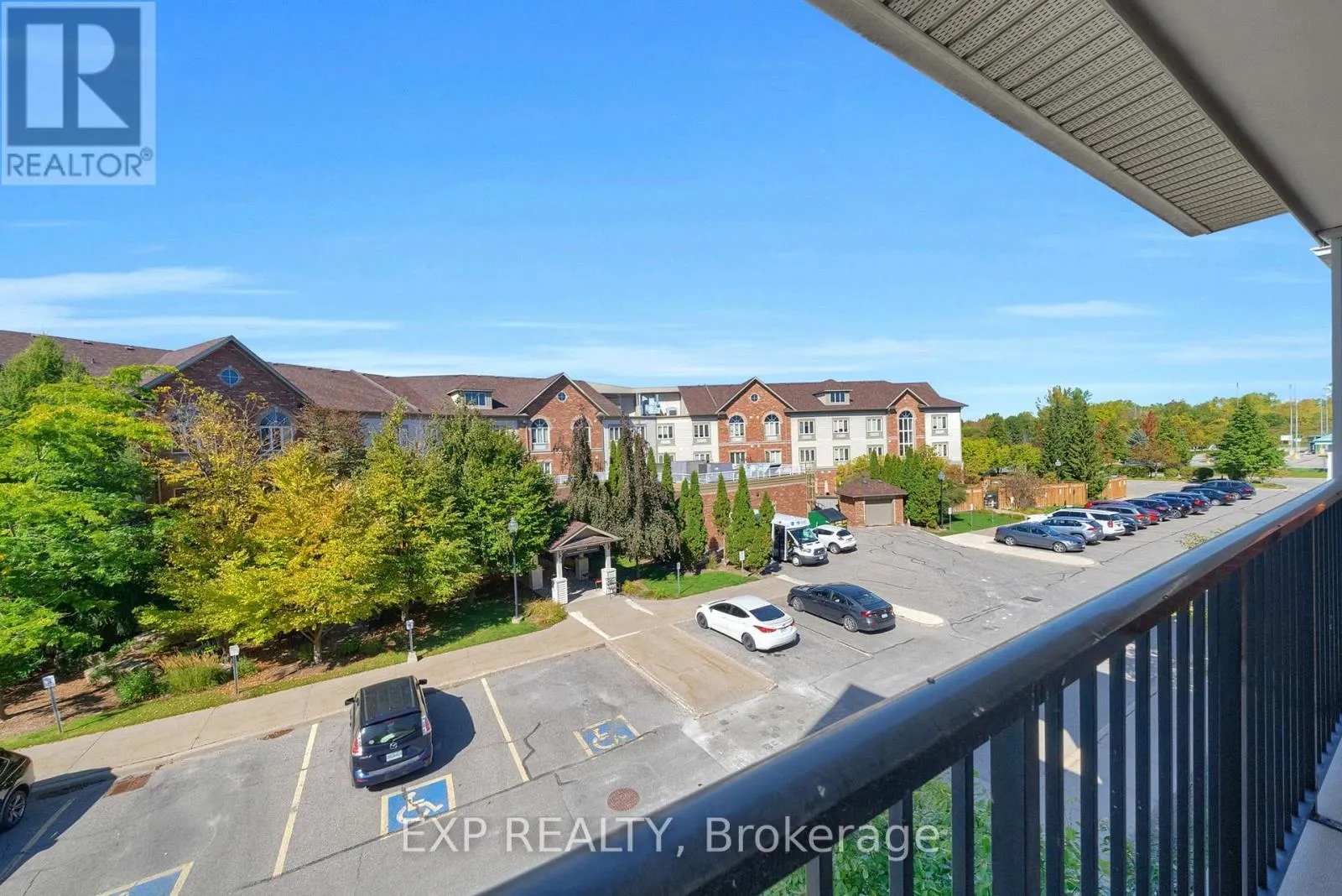 305 - 61 CLARINGTON BOULEVARD, #305
