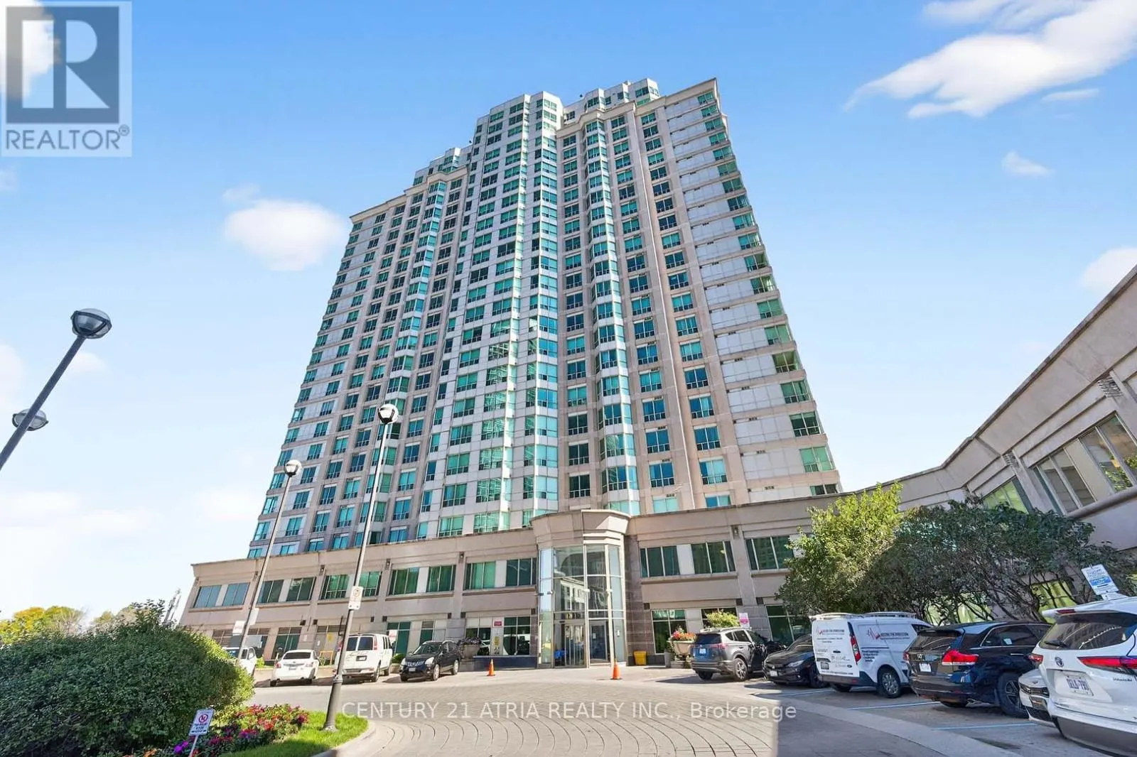 1115 - 11 LEE CENTRE DRIVE