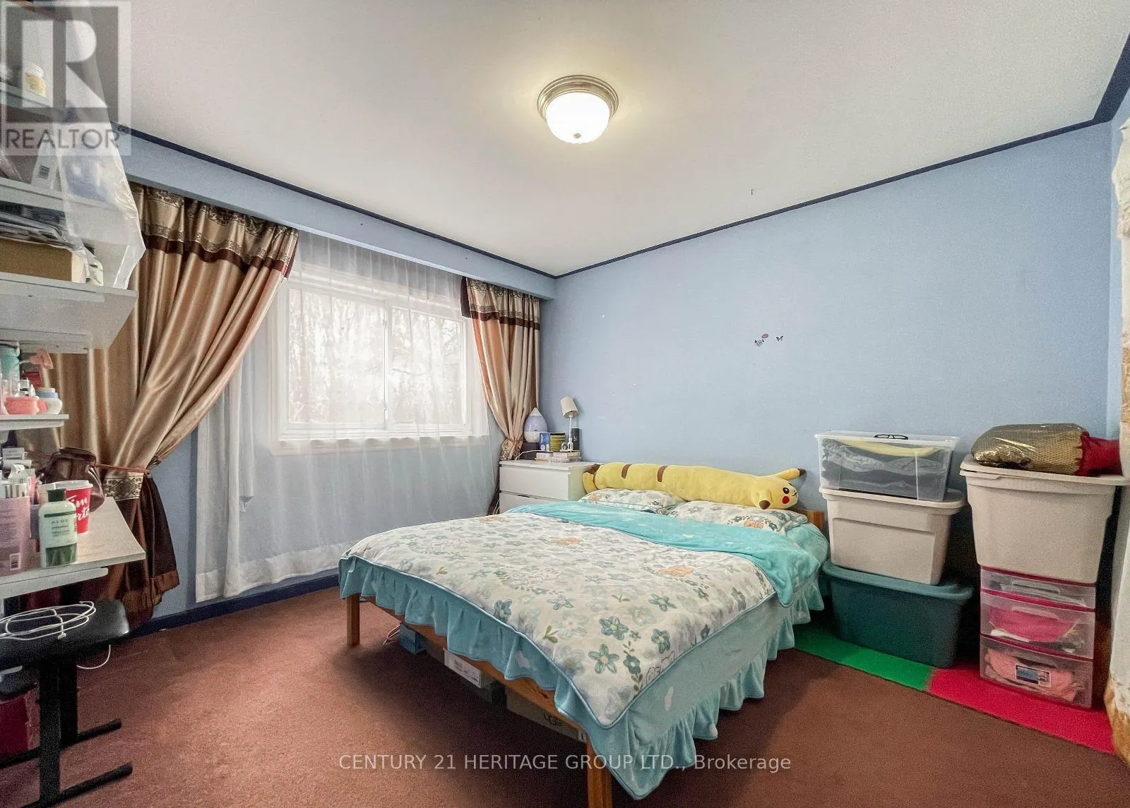17 SKYRIDGE ROAD