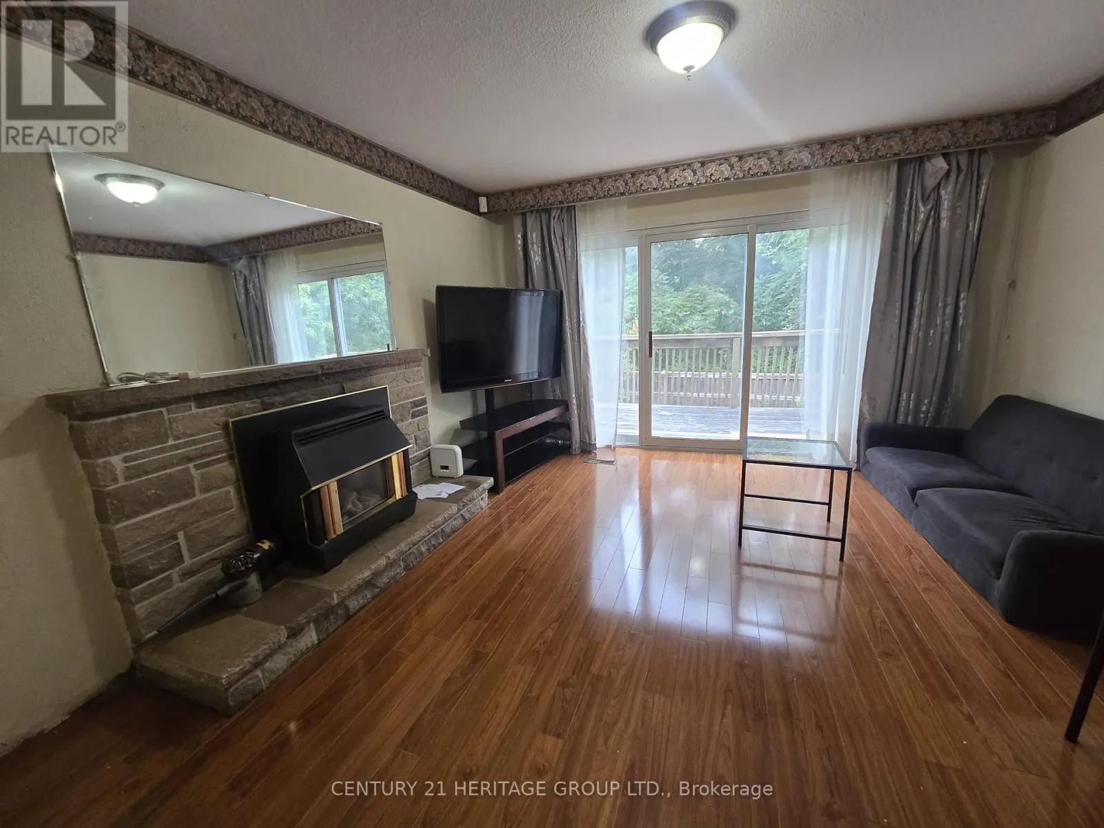 17 SKYRIDGE ROAD