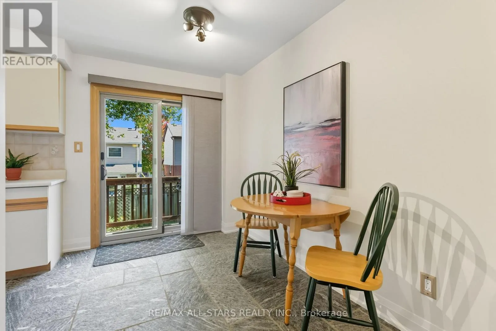 1094 LONGBOW DRIVE