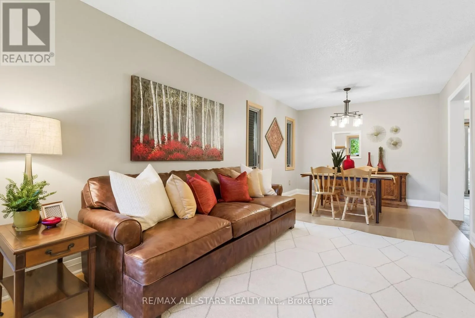 1094 LONGBOW DRIVE